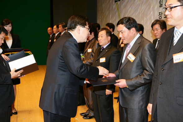 2009prd_006.jpg