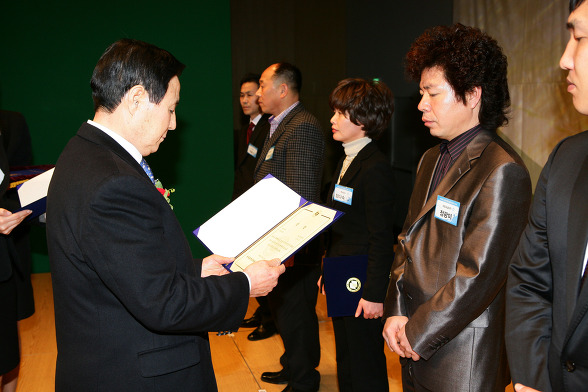 2009prd_004.jpg